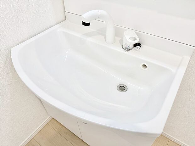 ■手洗いや顔を洗う時も快適に使える便利なシャワー