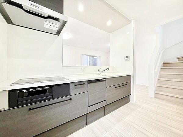 ■シンプルで美しく心地よい時間を生むキッチン空間