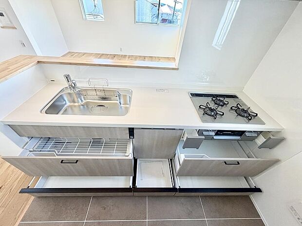 ■美味しい時間が生まれる、笑顔あふれるキッチン