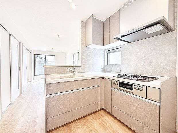 ■会話が弾む対面キッチン