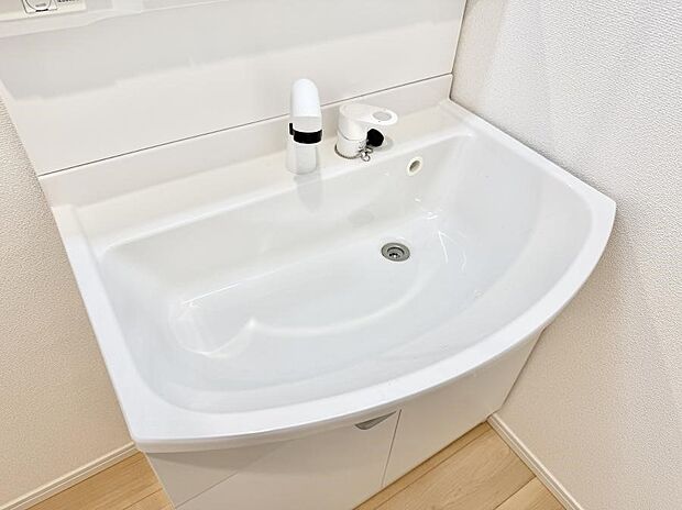 ■手洗いや顔を洗う時も快適に使える便利なシャワー