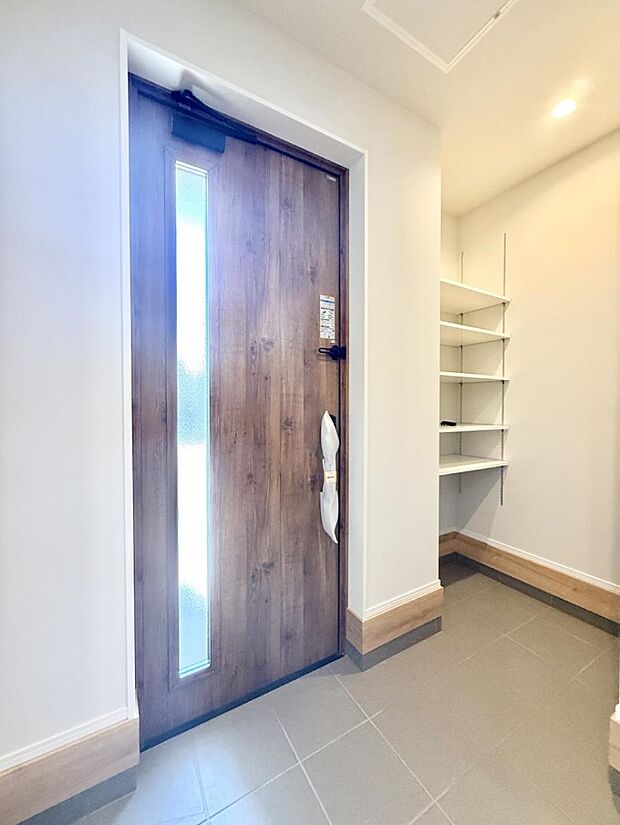 ■ シンプルで美しく、快適な暮らしの入り口