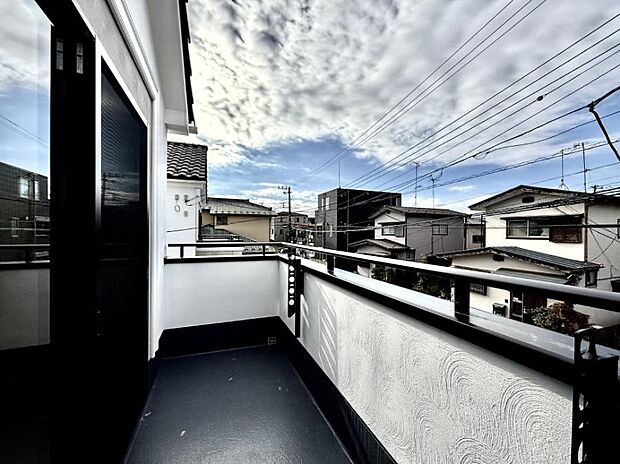 ■ 季節の移ろいを感じられる開放的な空間です