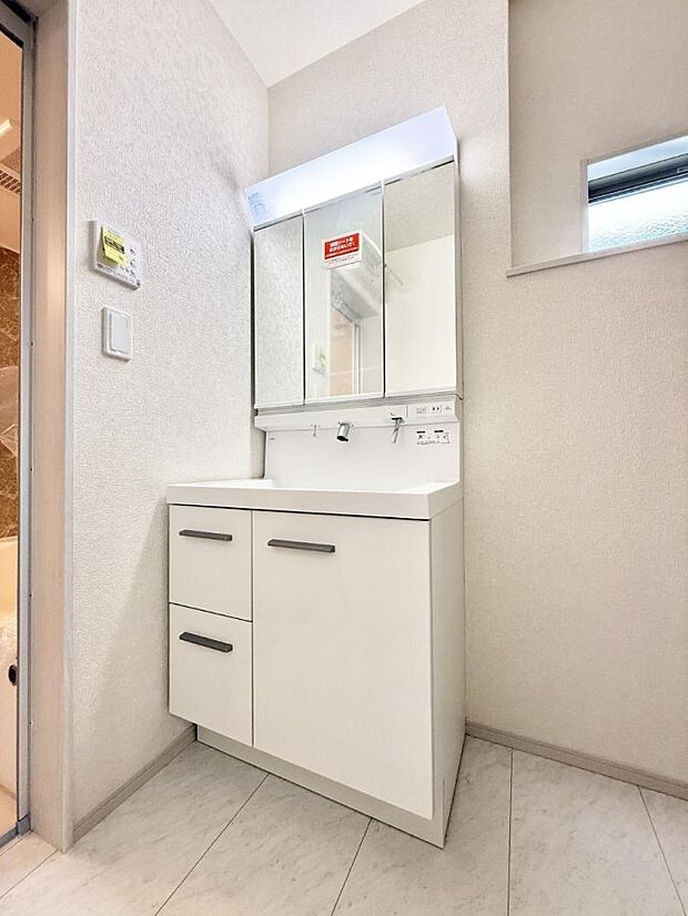 6号棟 ■朝の準備がスムーズにできる広さです