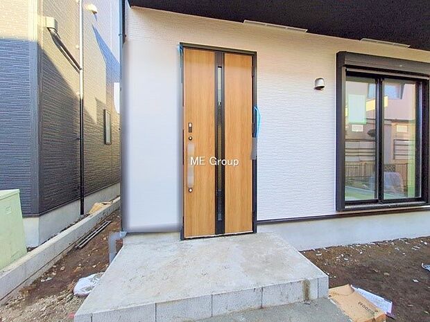 ■ 家族とゲストをやさしく迎える、心温まる玄関