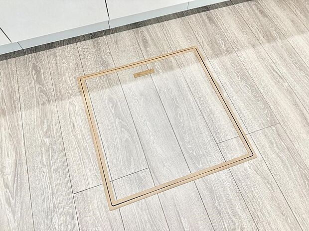 ■季節物など簡単に収納でき便利