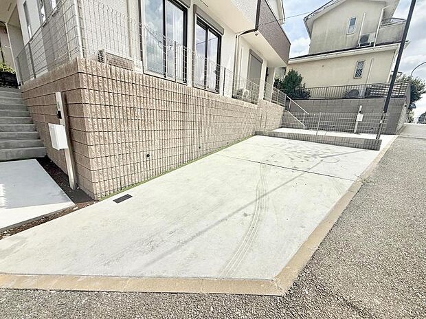 A号棟 ■自宅にカースペースがあると助かります