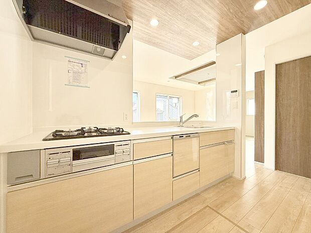 ■家族の絆を深める、温もりのあるキッチン