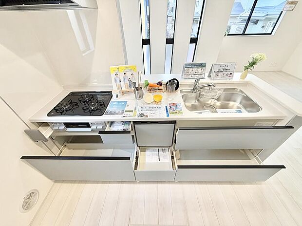 ■料理がもっと楽しくなる、快適なキッチン空間