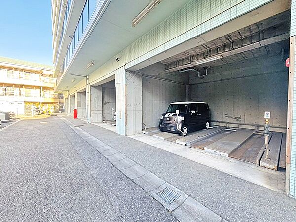 ■自宅にある駐車スペースなので安心ですね