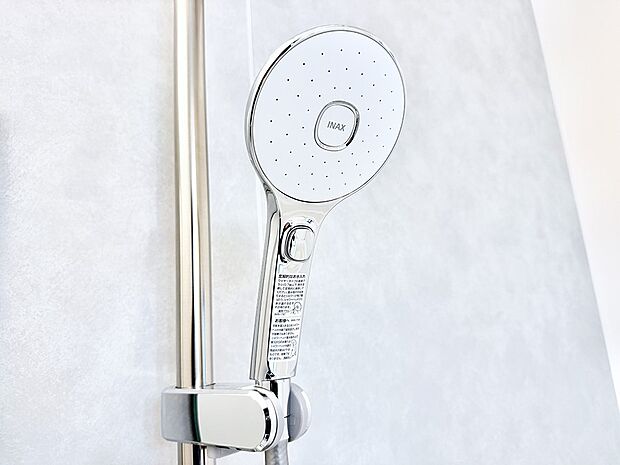 ■手元で簡単に止水できるため、水の無駄遣いを減らすことができます。