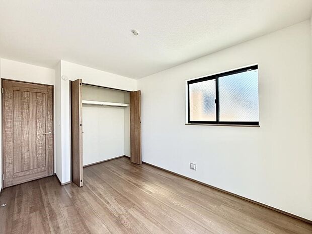 G号棟 ■落ち着いた雰囲気のお部屋で心が安らぐ空間