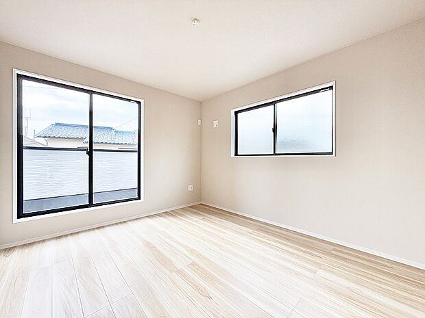 1号棟 ■落ち着いた色合いのお部屋で穏やかな時間を楽しめます