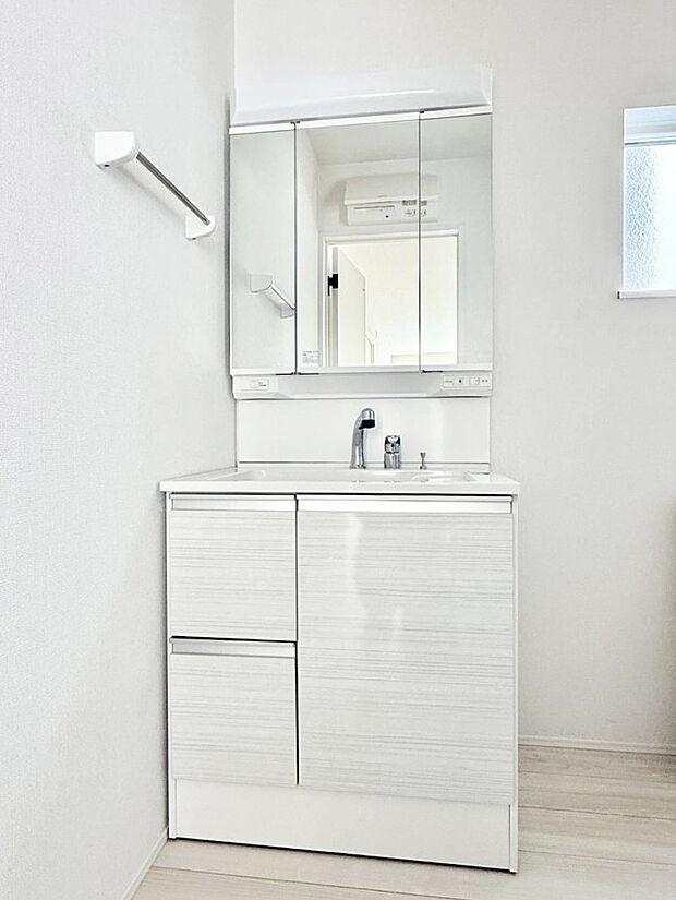 ■朝の準備がスムーズにできる広さです