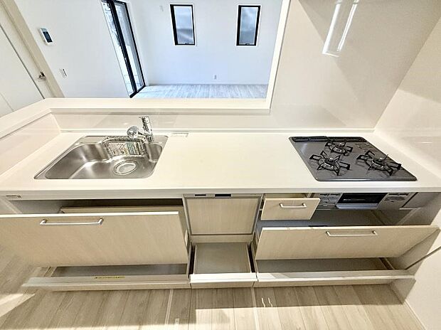 ■美味しい時間が生まれる、笑顔あふれるキッチン