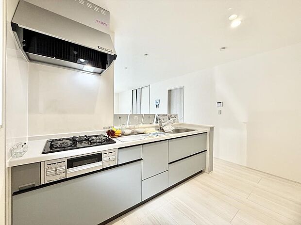 ■シンプルで美しく心地よい時間を生むキッチン空間