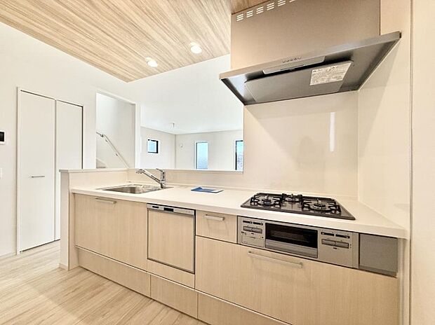 ■家族の絆を深める、温もりのあるキッチン