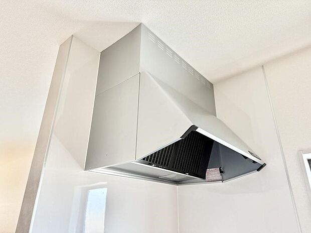 ■調理時の蒸気や匂いが換気扇に誘導され、効率的に排煙ができます。