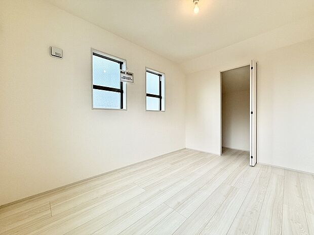 ■落ち着いた色合いのお部屋で穏やかな時間を楽しめます