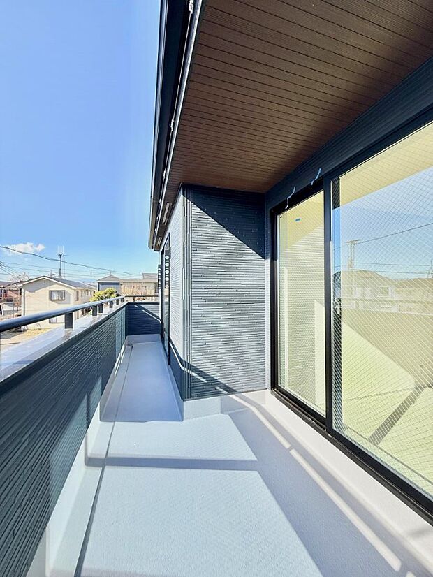 ■ 季節の移ろいを感じられる開放的な空間です