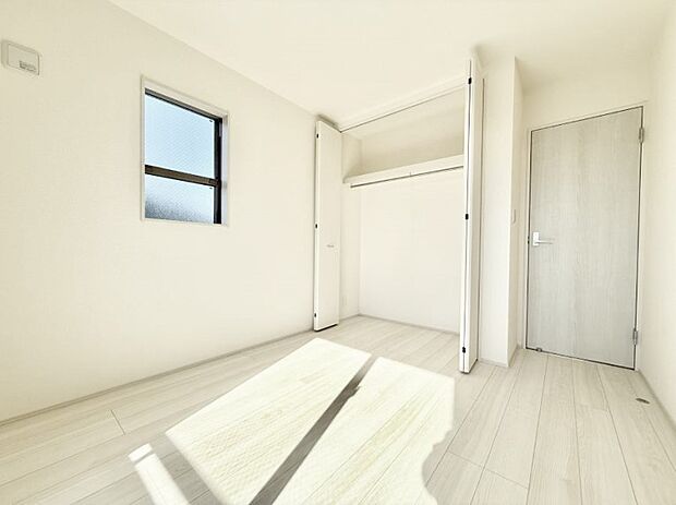 ■落ち着いた色合いのお部屋で穏やかな時間を楽しめます