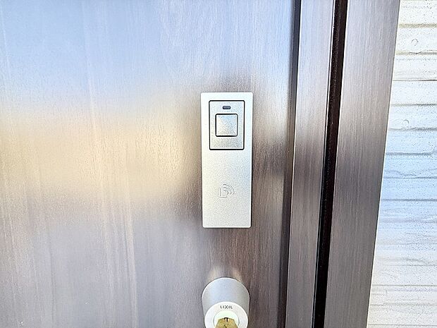 ■鍵を取り出さずに便利に操作できて快適