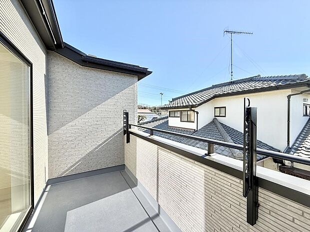 ■ 季節の移ろいを感じられる開放的な空間です