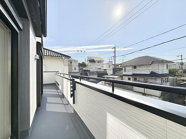 ■ 季節の移ろいを感じられる開放的な空間です