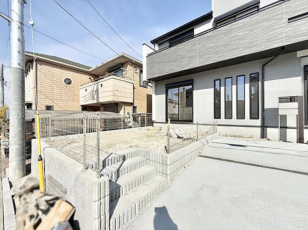 ■暮らしに潤いを与える、緑が取り入れられた住まいです