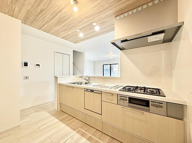 ■シンプルで美しく心地よい時間を生むキッチン空間