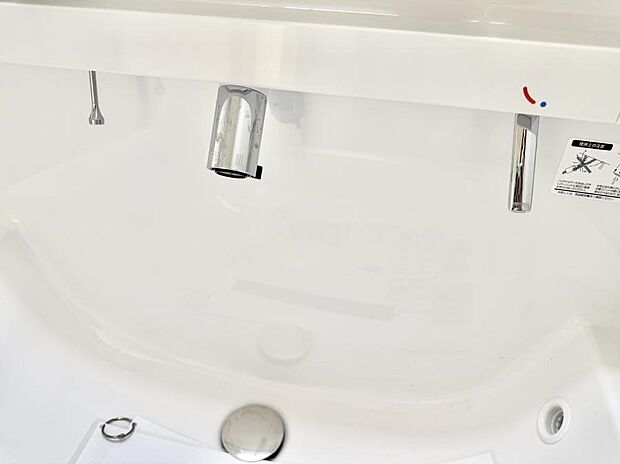 ■手洗いや顔を洗う時も快適に使える便利なシャワー