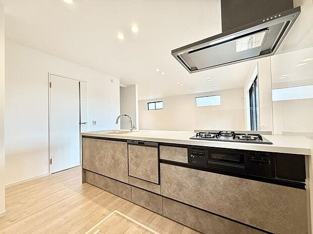 ■家族の絆を深める、温もりのあるキッチン