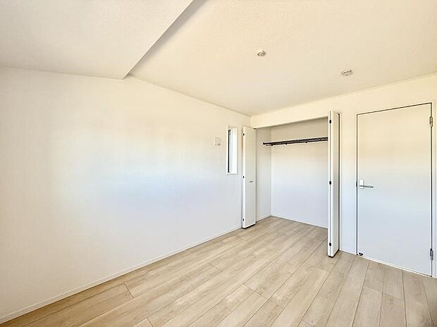 ■落ち着いた色合いのお部屋で穏やかな時間を楽しめます