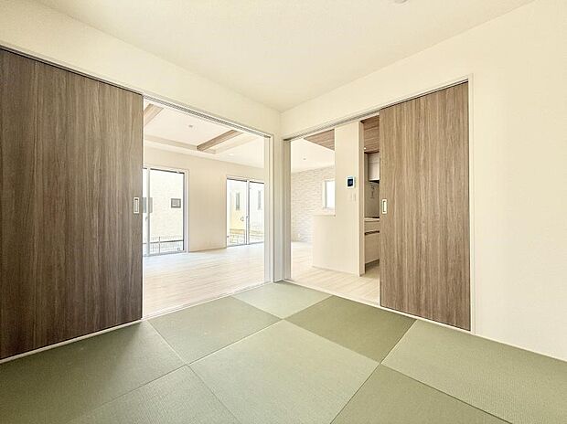 ■落ち着いた色合いのお部屋で穏やかな時間を楽しめます
