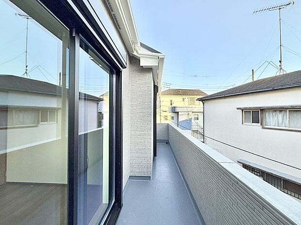 ■ 季節の移ろいを感じられる開放的な空間です