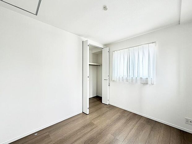 J号棟  ■清潔感あふれるお部屋で毎日を快適に過ごせます