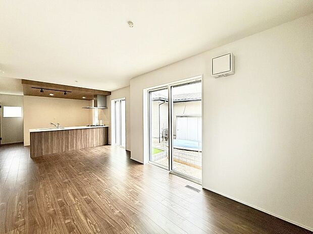 ■くつろぎと笑顔が集まる、心温まるリビング