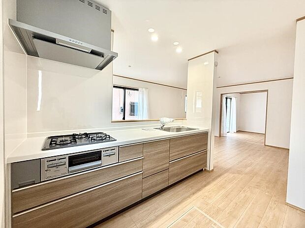 ■美味しい時間が生まれる、笑顔あふれるキッチン