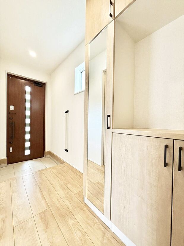 ■ シンプルで美しく、快適な暮らしの入り口