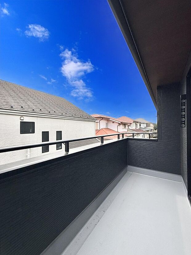 ■ 季節の移ろいを感じられる開放的な空間です