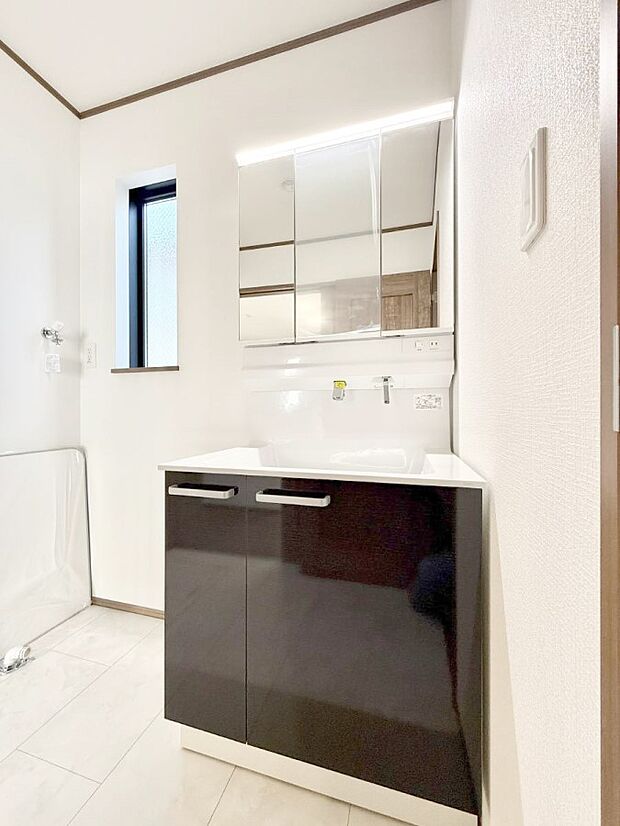 ■朝の準備がスムーズにできる広さです