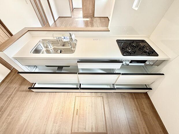 ■家族の絆を深める、温もりのあるキッチン