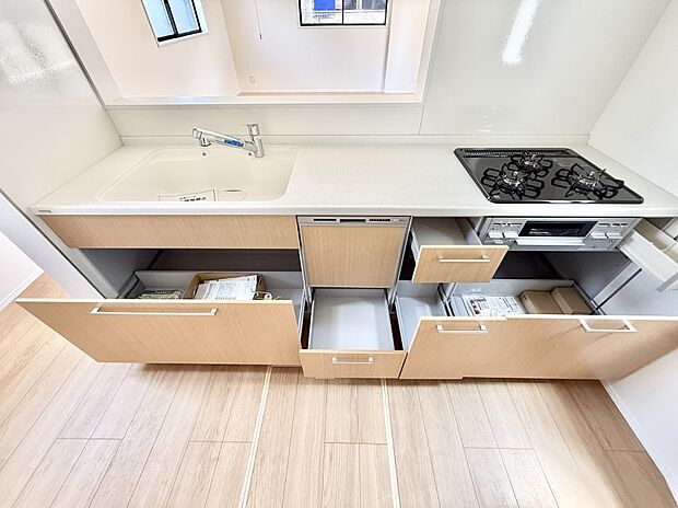 1号棟 ■料理がもっと楽しくなる、快適なキッチン空間