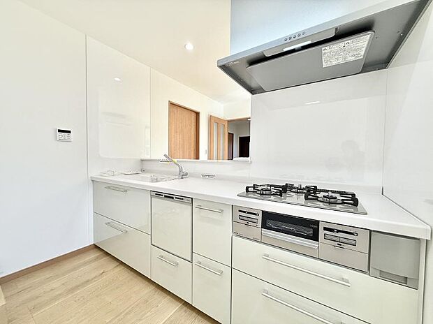 ■料理がもっと楽しくなる、対面キッチン