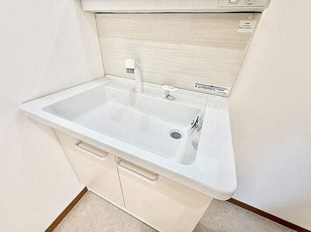 ■手洗いや顔を洗う時も快適に使える便利なシャワー