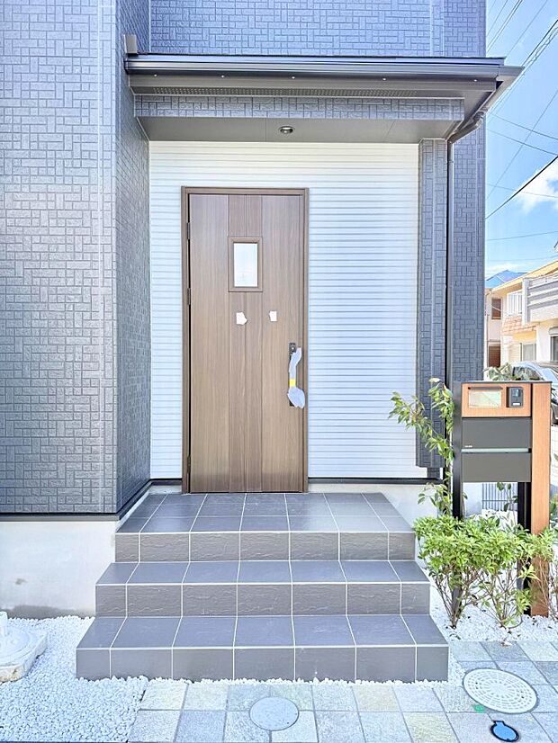 2号棟 ■ 帰るたびにホッとする、安心感のある佇まい