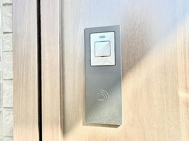 ■鍵を取り出さずに便利に操作できて快適