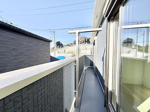 ■ 季節の移ろいを感じられる開放的な空間です