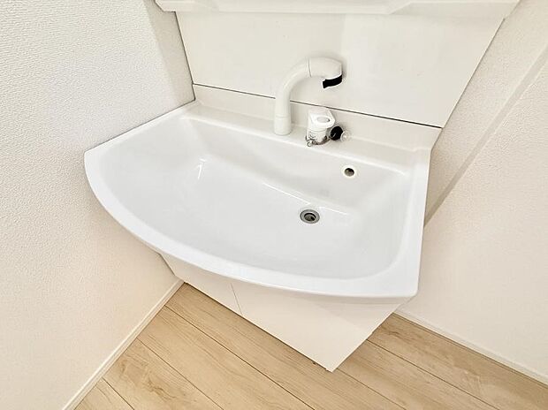 ■手洗いや顔を洗う時も快適に使える便利なシャワー