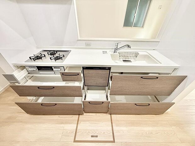 ■家族の絆を深める、温もりのあるキッチン